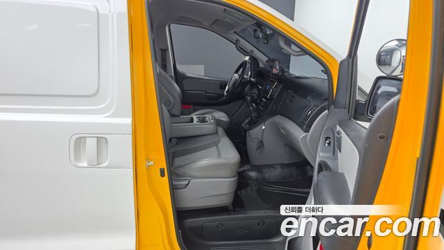Hyundai Starex 2021 — photo 11