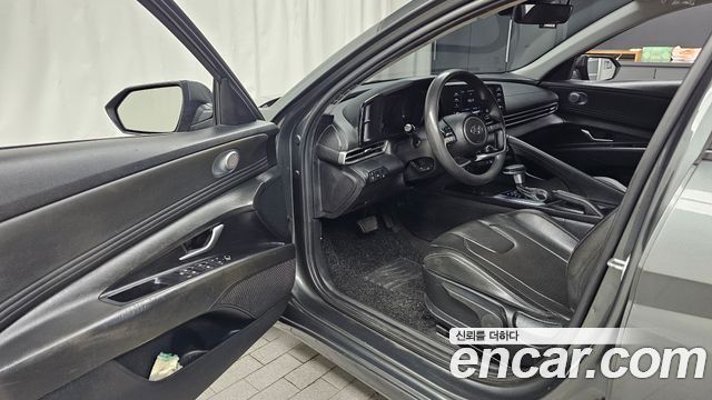 Hyundai AVANTE 2023 — photo 13