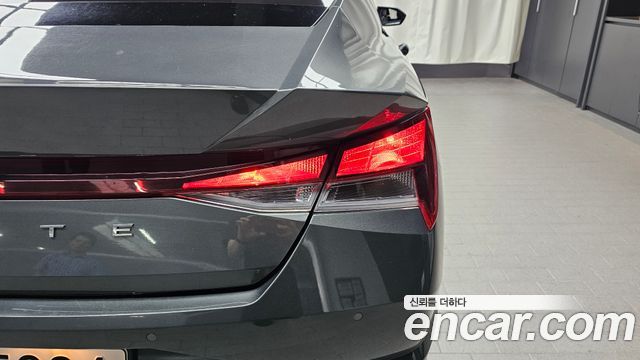Hyundai AVANTE 2023 — photo 9