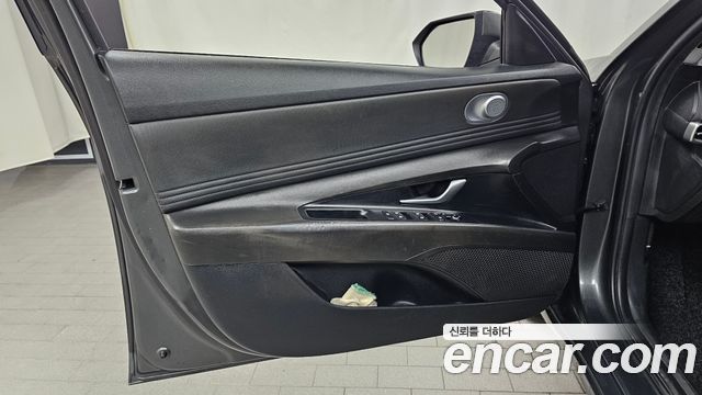 Hyundai AVANTE 2023 — photo 14