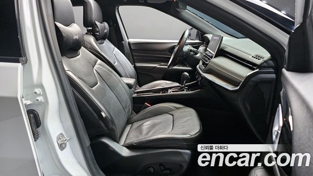 Jeep Compass 2022 — photo 11