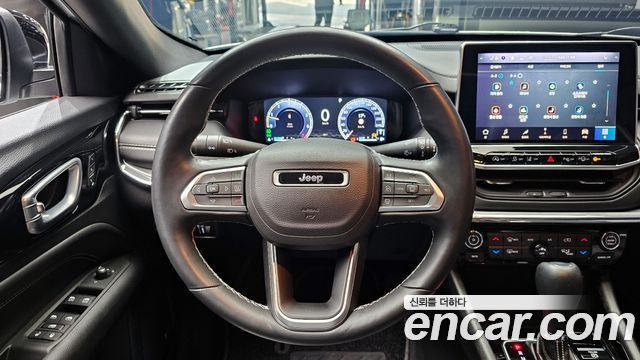 Jeep Compass 2022 — photo 14