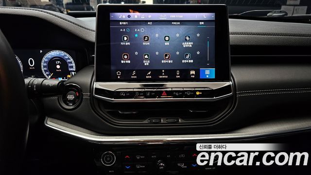 Jeep Compass 2022 — photo 15