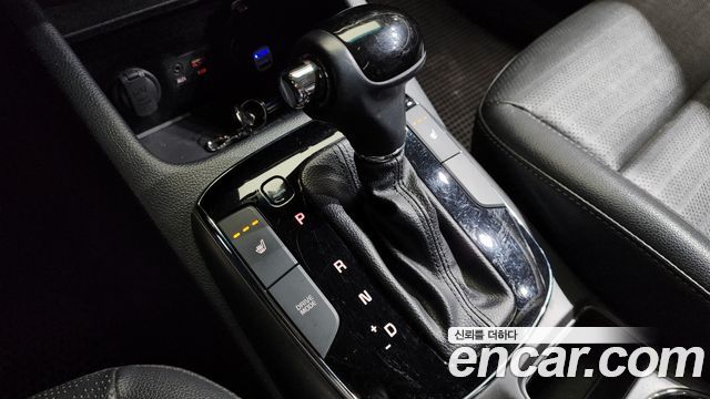 Kia K3 2016 — photo 12