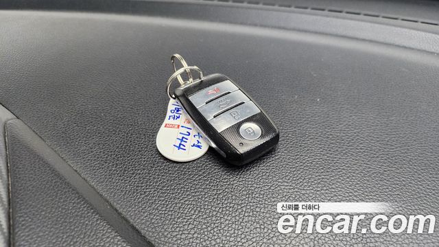 Kia K3 2016 — photo 27