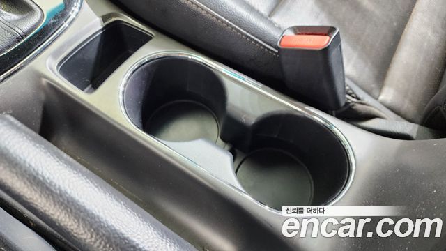 Kia K3 2016 — photo 32