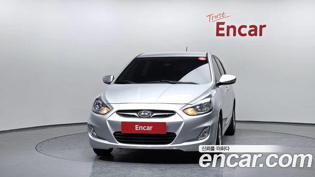 Hyundai Accent 2015 — photo 3