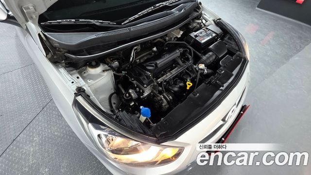 Hyundai Accent 2015 — photo 6