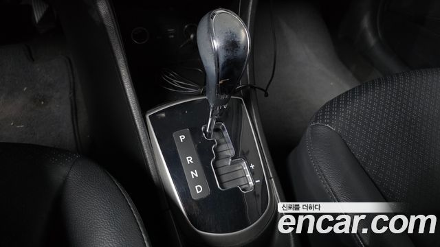 Hyundai Accent 2015 — photo 9