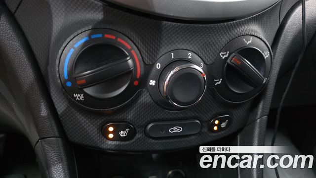Hyundai Accent 2015 — photo 16