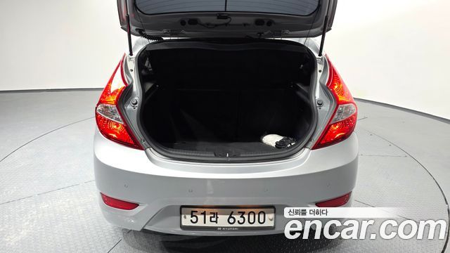 Hyundai Accent 2015 — photo 20
