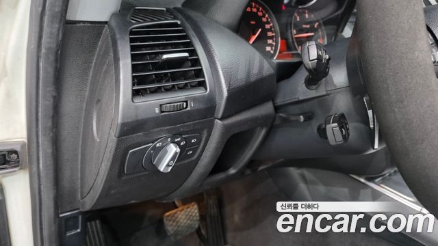 BMW 1-Series 2013 — photo 17