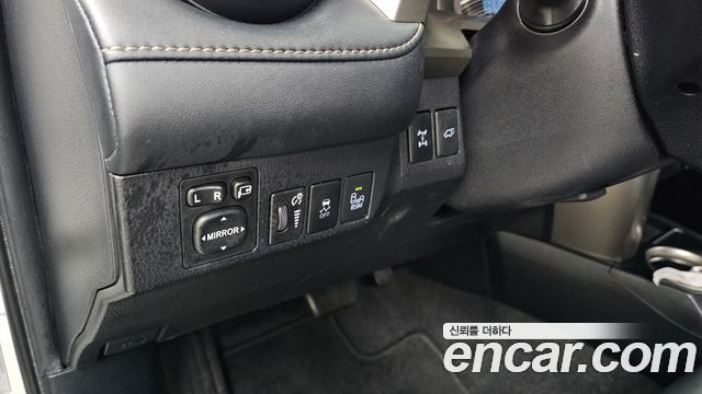 Toyota RAV4 2015 — photo 25