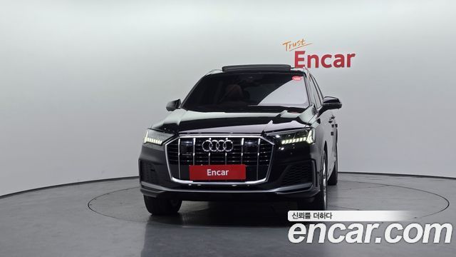Audi Q7 2021 — photo 3