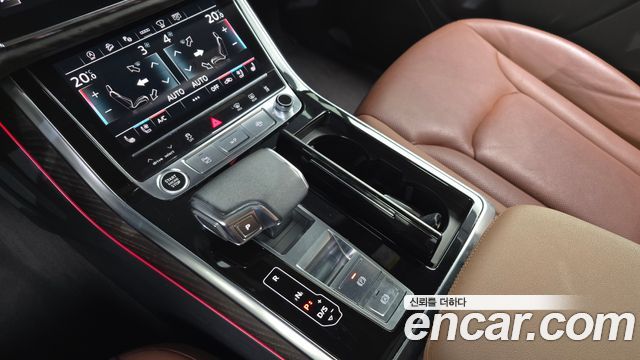 Audi Q7 2021 — photo 12