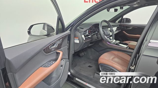 Audi Q7 2021 — photo 13