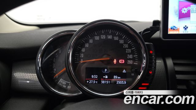 Mini Cooper 2017 — photo 8