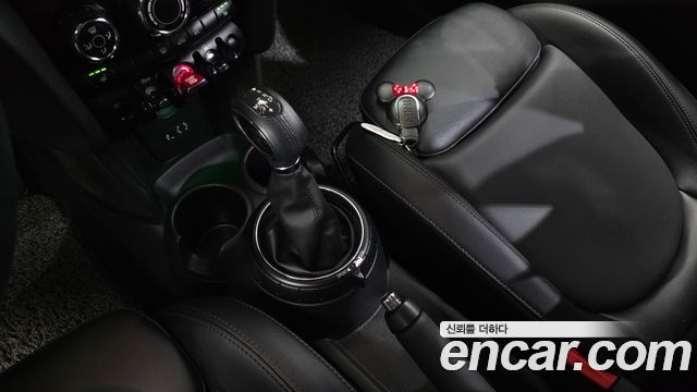 Mini Cooper 2017 — photo 9