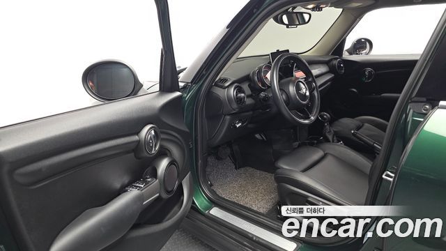 Mini Cooper 2017 — photo 10