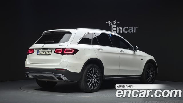 Mercedes-Benz GLC-Class 2021 — photo 2