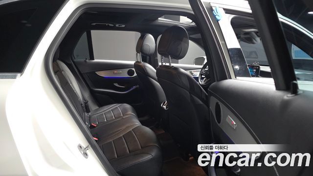 Mercedes-Benz GLC-Class 2021 — photo 17