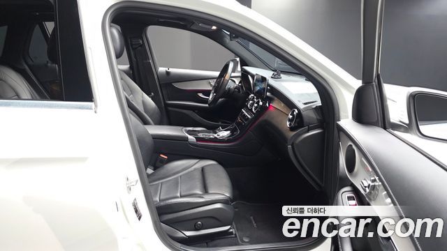 Mercedes-Benz GLC-Class 2021 — photo 18