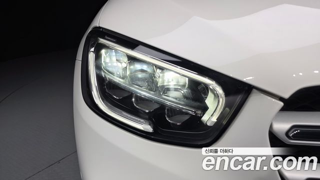 Mercedes-Benz GLC-Class 2021 — photo 8