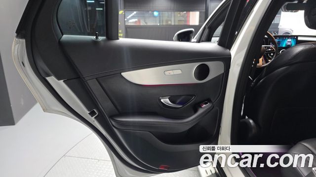 Mercedes-Benz GLC-Class 2021 — photo 15