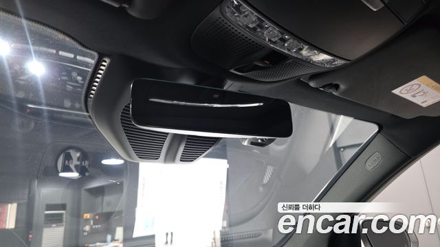 Mercedes-Benz GLC-Class 2021 — photo 31