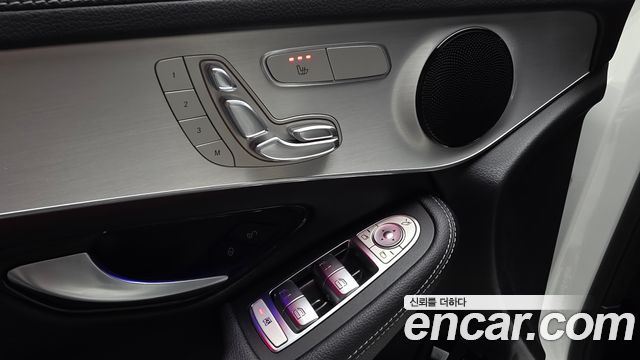 Mercedes-Benz GLC-Class 2021 — photo 33