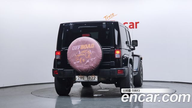 Jeep Wrangler 2011 — photo 4