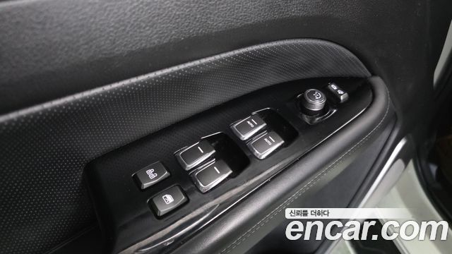 KG Mobility Rexton 2018 — photo 15