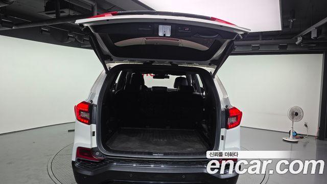 KG Mobility Rexton 2018 — photo 20