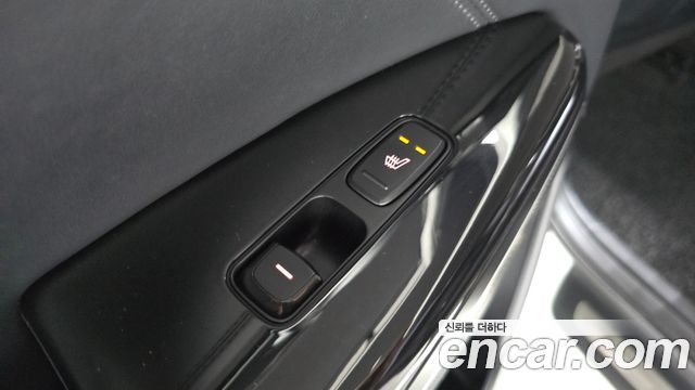 Kia K7 2016 — photo 19