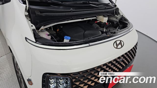 Hyundai Staria 2023 — photo 6