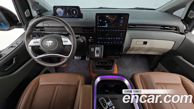 Hyundai Staria 2023 — photo 10