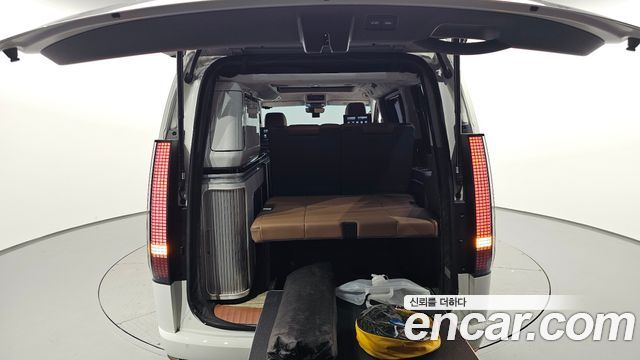 Hyundai Staria 2023 — photo 25