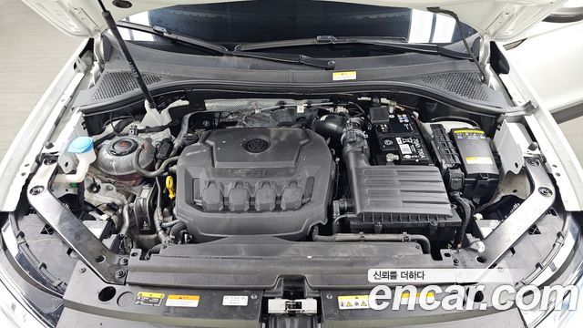 Volkswagen Tiguan 2024 — photo 6