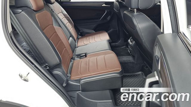 Volkswagen Tiguan 2024 — photo 18