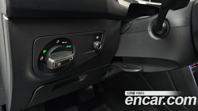 Volkswagen Tiguan 2024 — photo 28