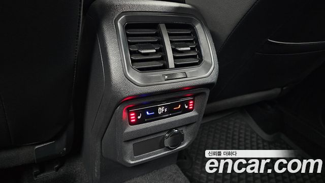Volkswagen Tiguan 2024 — photo 31