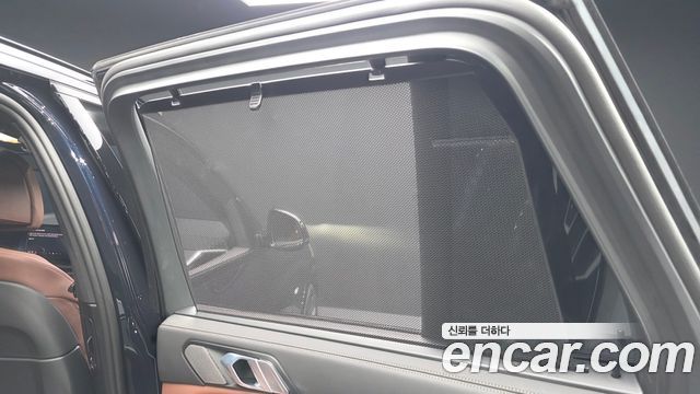 BMW X5 2026 — photo 36