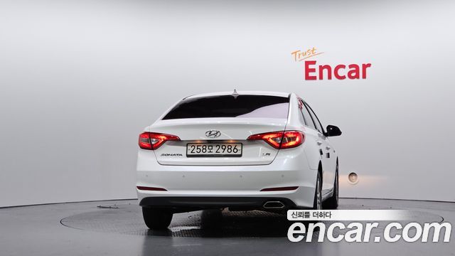 Hyundai Sonata 2015 — photo 4