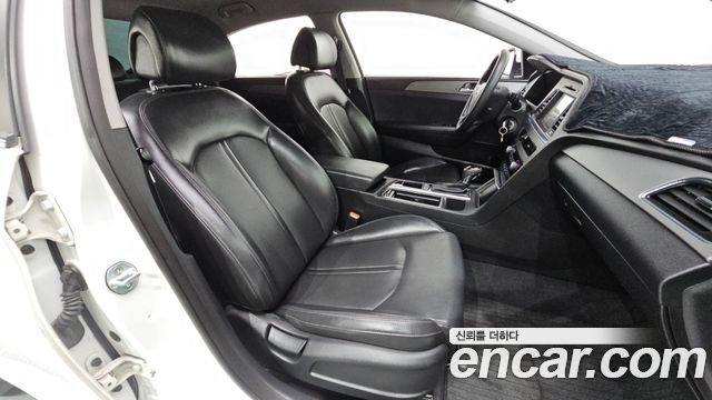 Hyundai Sonata 2015 — photo 12