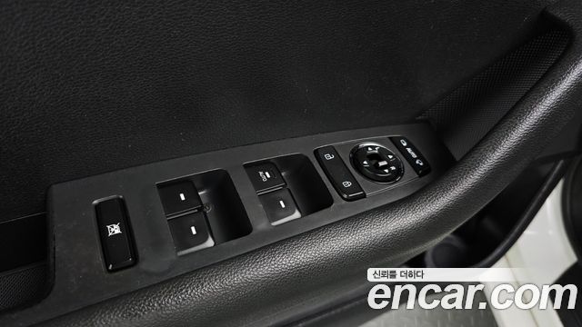 Hyundai Sonata 2015 — photo 16