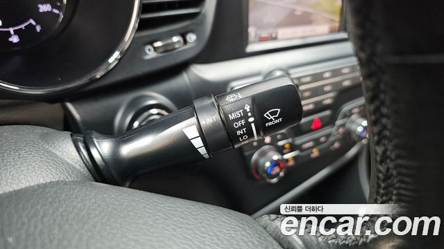 Kia K5 2013 — photo 24