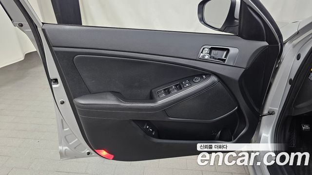 Kia K5 2013 — photo 14