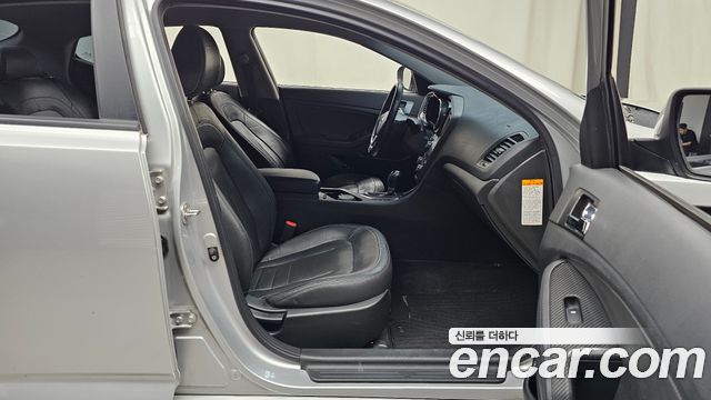 Kia K5 2013 — photo 16