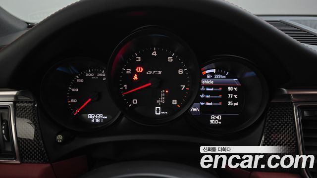 Porsche Macan 2017 — photo 8