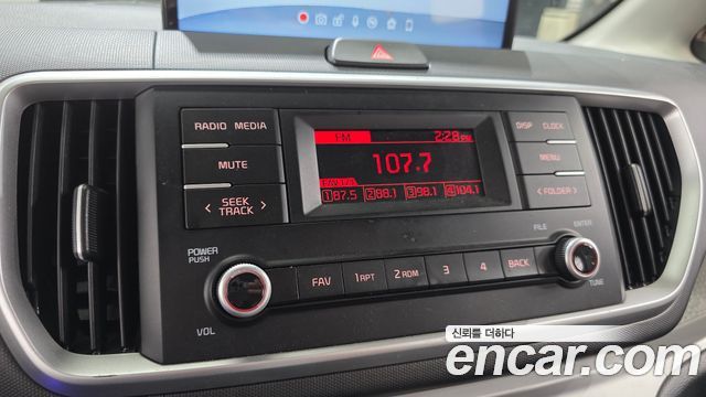 Kia RAY 2022 — photo 25